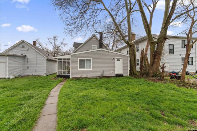 1118 E Bowman Street, South Bend, IN 46613