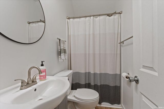 1118 E Bowman Street, South Bend, IN 46613