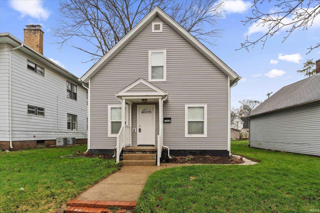 1118 E Bowman Street, South Bend, IN 46613