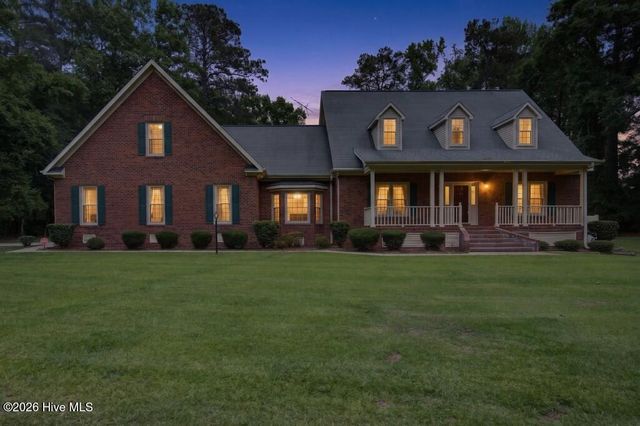2111 Hunt Hill Place, Kinston, NC 28504