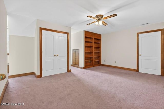 2111 Hunt Hill Place, Kinston, NC 28504