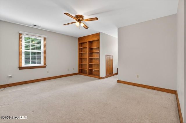 2111 Hunt Hill Place, Kinston, NC 28504