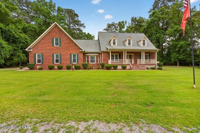 2111 Hunt Hill Place, Kinston, NC 28504
