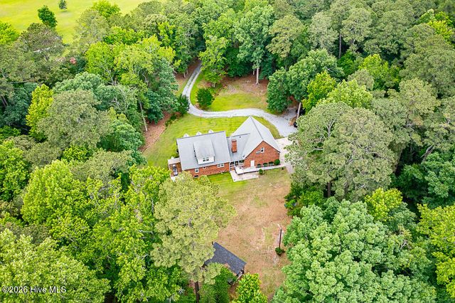 2111 Hunt Hill Place, Kinston, NC 28504