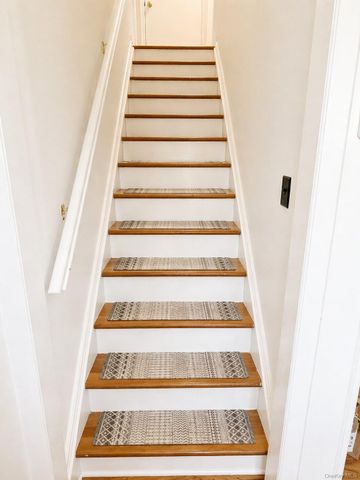 40 Public Road, Hauppauge, NY 11788