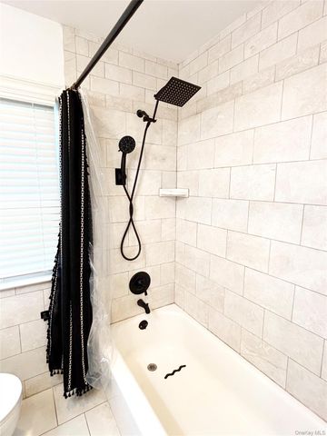 40 Public Road, Hauppauge, NY 11788