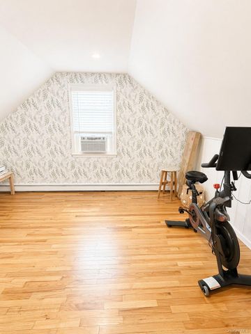 40 Public Road, Hauppauge, NY 11788