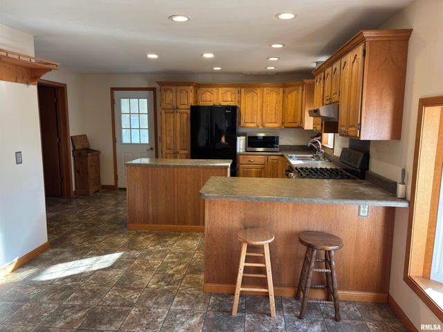 1836 N 1300 E Road, Taylorville, IL 62568