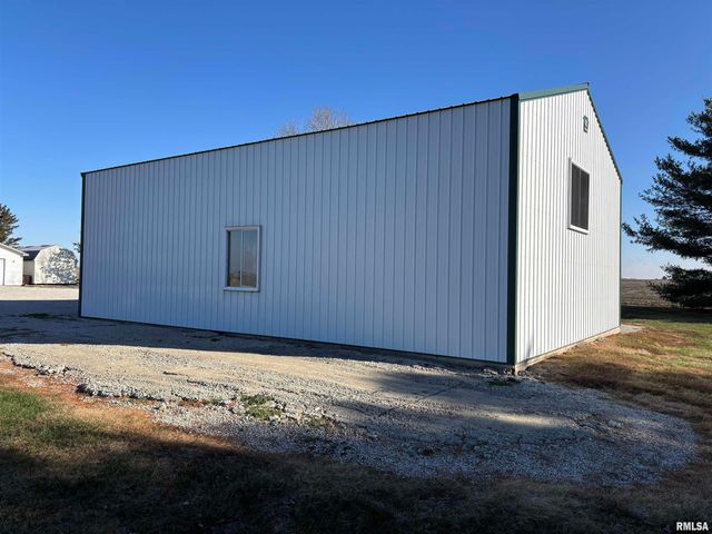 1836 N 1300 E Road, Taylorville, IL 62568