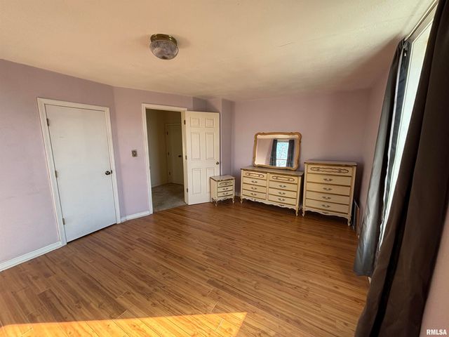 1836 N 1300 E Road, Taylorville, IL 62568