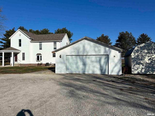 1836 N 1300 E Road, Taylorville, IL 62568