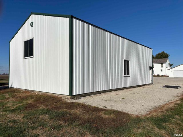 1836 N 1300 E Road, Taylorville, IL 62568