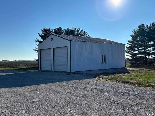 1836 N 1300 E Road, Taylorville, IL 62568