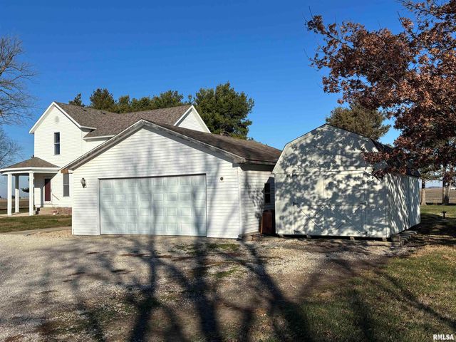 1836 N 1300 E Road, Taylorville, IL 62568
