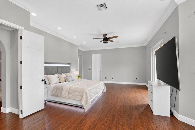 2214 Ridgewood Circle, Royal Palm Beach, FL 33411