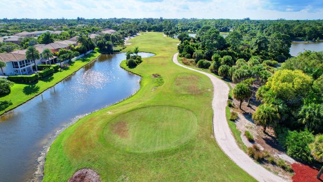 2214 Ridgewood Circle, Royal Palm Beach, FL 33411