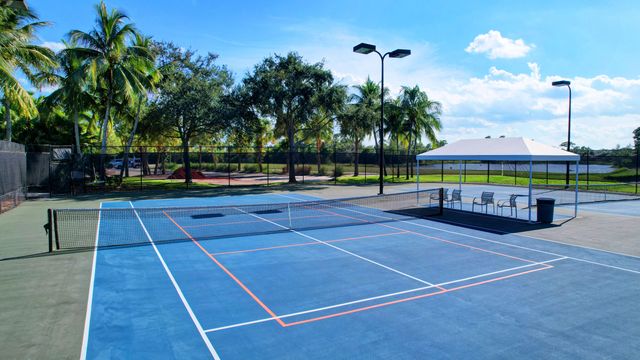 2214 Ridgewood Circle, Royal Palm Beach, FL 33411
