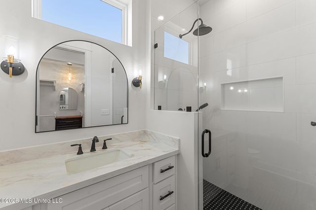 423 S Girard Avenue, Long Beach, MS 39560