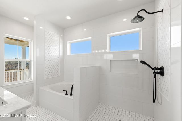 423 S Girard Avenue, Long Beach, MS 39560