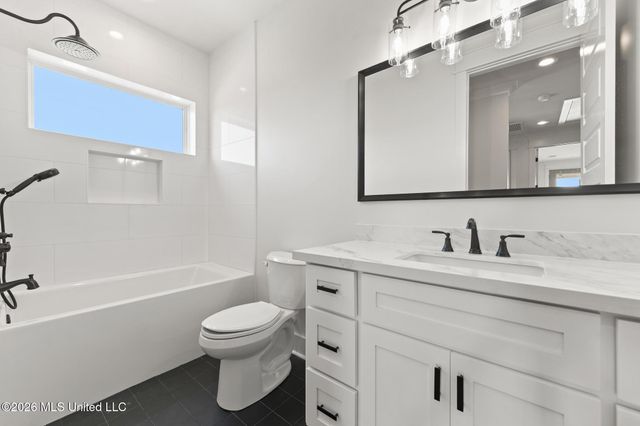 423 S Girard Avenue, Long Beach, MS 39560