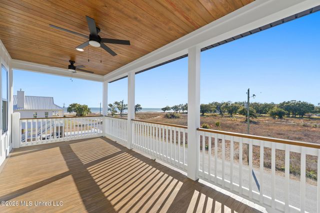 423 S Girard Avenue, Long Beach, MS 39560