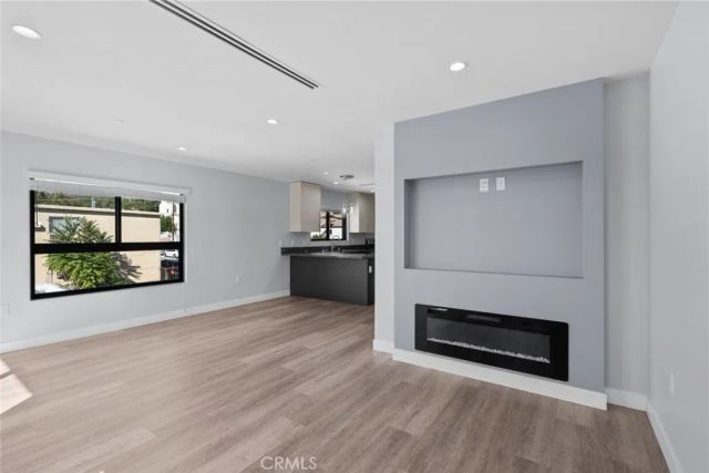 10032 Commerce Avenue 4, Tujunga, CA 91042