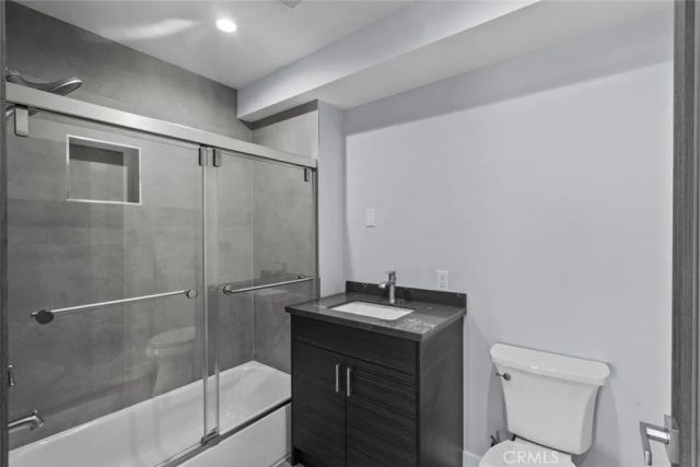 10032 Commerce Avenue 4, Tujunga, CA 91042