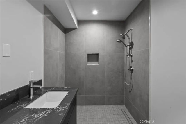 10032 Commerce Avenue 4, Tujunga, CA 91042