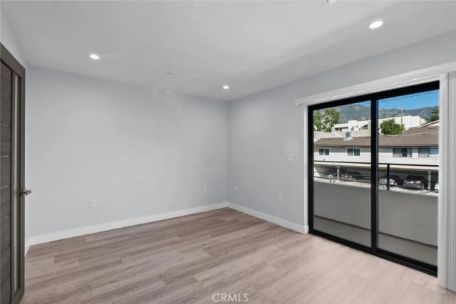 10032 Commerce Avenue 4, Tujunga, CA 91042