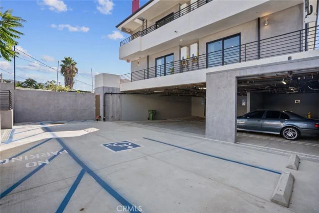 10032 Commerce Avenue 4, Tujunga, CA 91042
