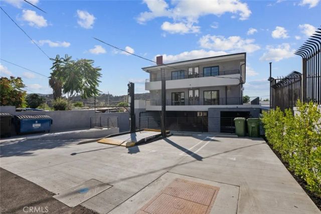 10032 Commerce Avenue 4, Tujunga, CA 91042