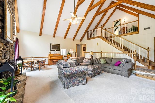 260 Tranquility Place, Hendersonville, NC 28739