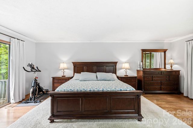 260 Tranquility Place, Hendersonville, NC 28739