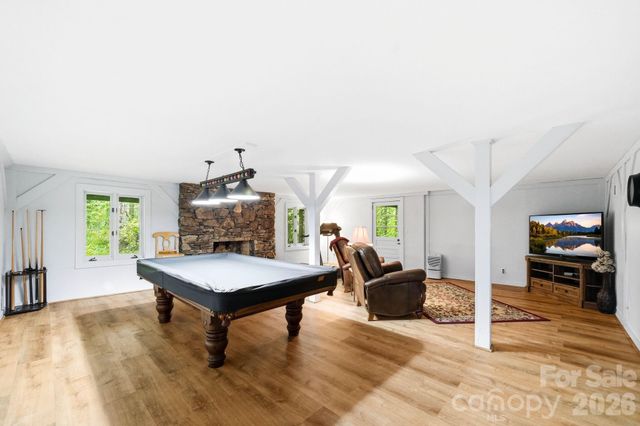 260 Tranquility Place, Hendersonville, NC 28739