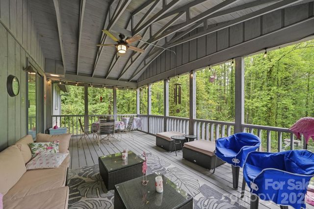 260 Tranquility Place, Hendersonville, NC 28739