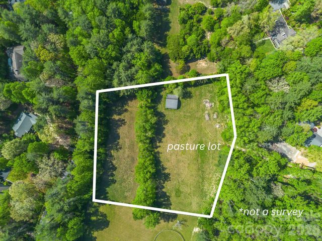 260 Tranquility Place, Hendersonville, NC 28739