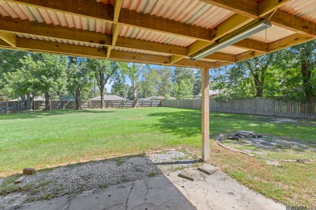 16807 Chickasaw Ave, Greenwell Springs, LA 70739