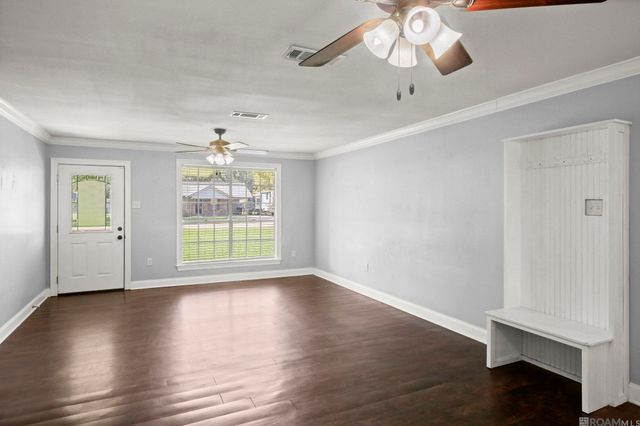 16807 Chickasaw Ave, Greenwell Springs, LA 70739