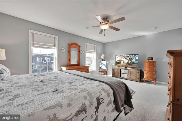 11 PATIENCE LN, Ephrata, PA 17522