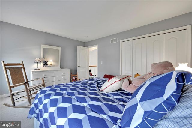 11 PATIENCE LN, Ephrata, PA 17522