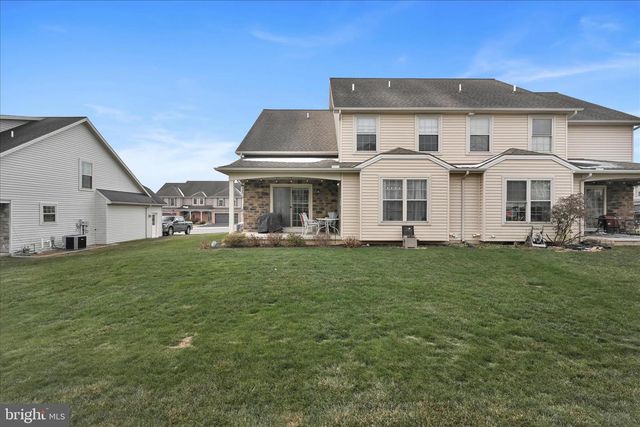 11 PATIENCE LN, Ephrata, PA 17522