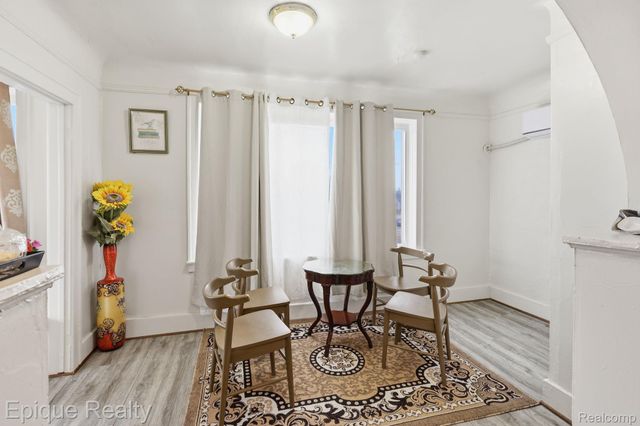 585 Southfield Road, Lincoln Park, MI 48146