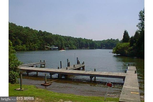 6713 SUNRISE BAY DR, Mineral, VA 23117