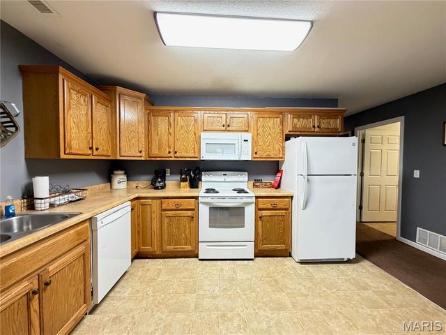 400 S McArthur, Salem, MO 65560