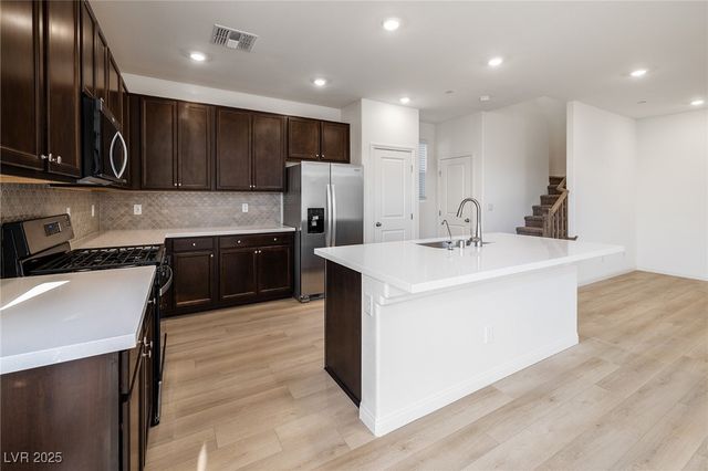 9541 Marsh Aster Street, Las Vegas, NV 89139