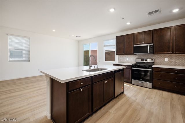 9541 Marsh Aster Street, Las Vegas, NV 89139