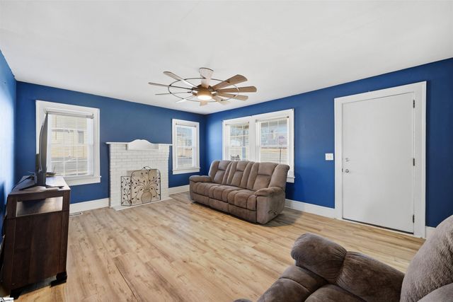 600 S Main Street, Greer, SC 29650