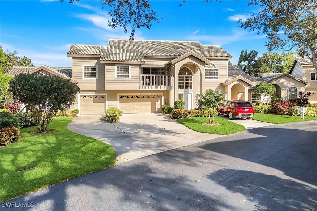 269 Perignon PL 16-2, Naples, FL 34119
