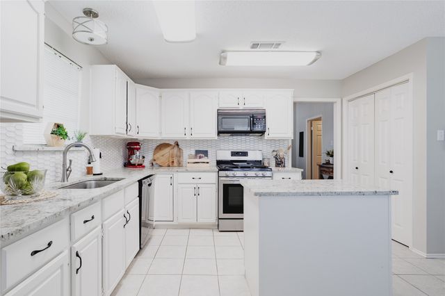 6223 Cupertino Trail, Dallas, TX 75252