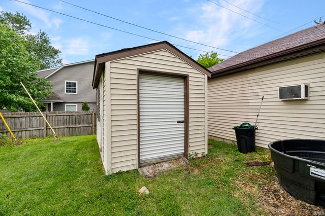 2009 Brady Lane, Lafayette, IN 47909